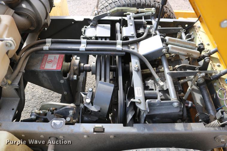 image for item EH9588 2012 Walker MBS29 ZTR lawn mower