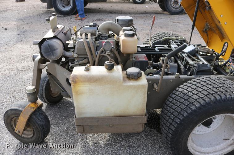 image for item EH9588 2012 Walker MBS29 ZTR lawn mower