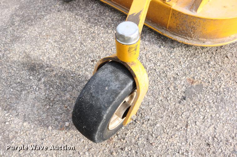 image for item EH9588 2012 Walker MBS29 ZTR lawn mower