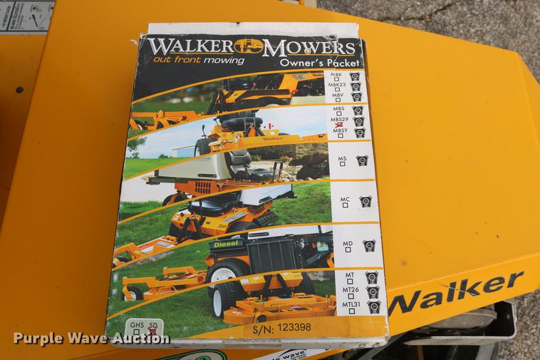image for item EH9588 2012 Walker MBS29 ZTR lawn mower