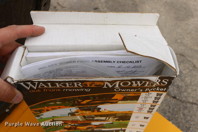 image for item EH9588 2012 Walker MBS29 ZTR lawn mower