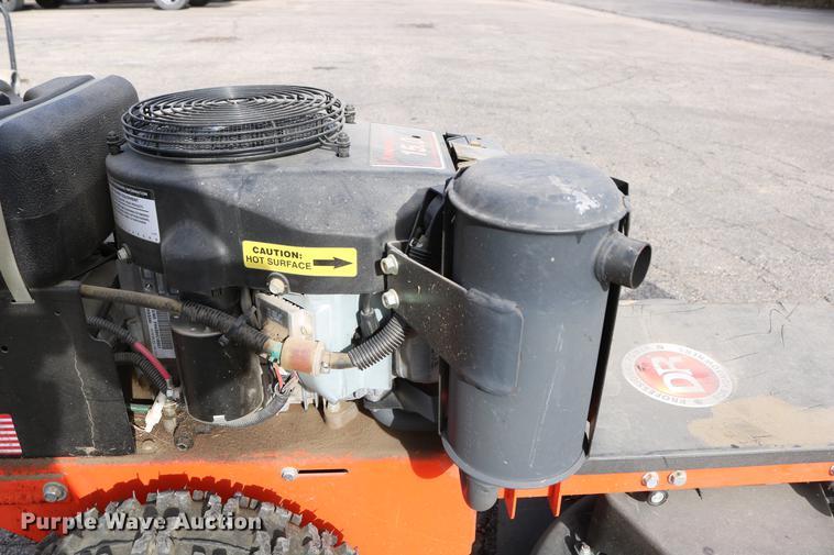 image for item EH9589 DR field and brush mower