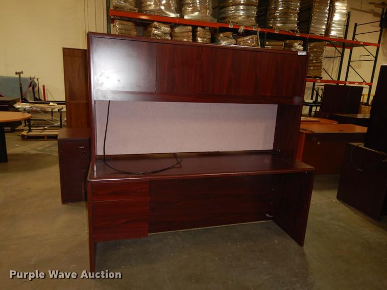 Furniture in Lawrence, KS Item EP9023 sold Purple Wave