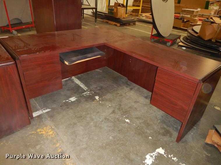 Furniture in Lawrence, KS Item EP9027 sold Purple Wave