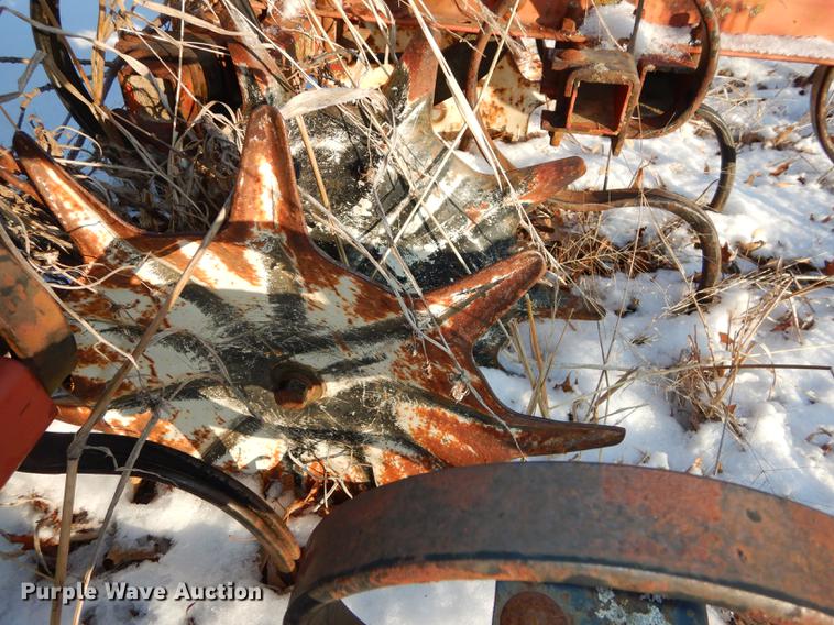 image for item EP9085 Bush Hog VT442 six row cultivator