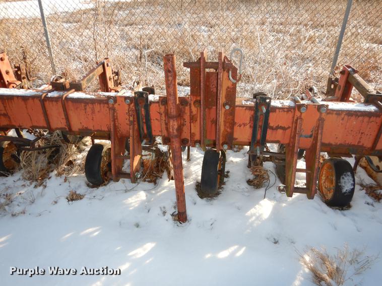 image for item EP9085 Bush Hog VT442 six row cultivator