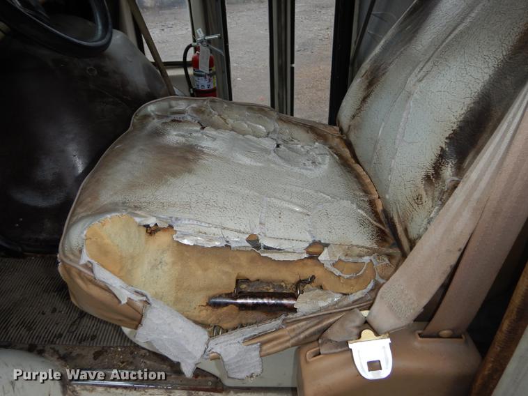 image for item J5510 1987 Chevrolet G30 school bus