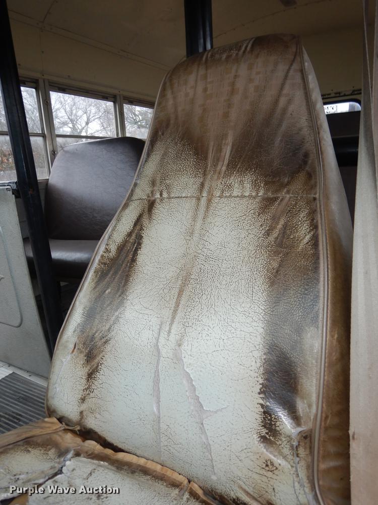 image for item J5510 1987 Chevrolet G30 school bus