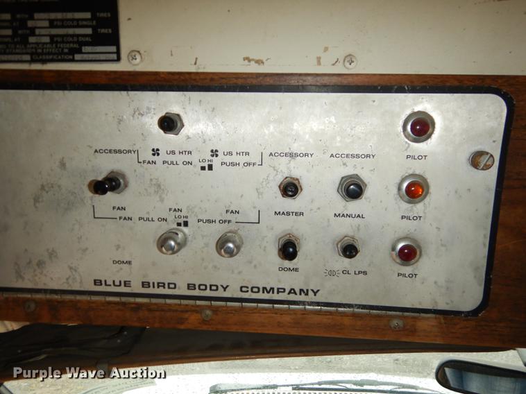 image for item J5510 1987 Chevrolet G30 school bus