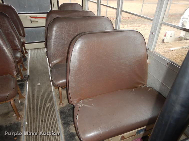 image for item J5510 1987 Chevrolet G30 school bus