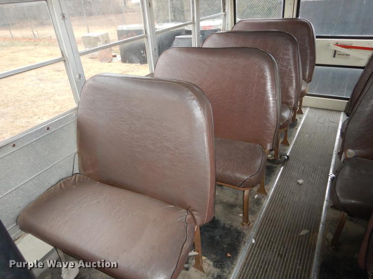 image for item J5510 1987 Chevrolet G30 school bus