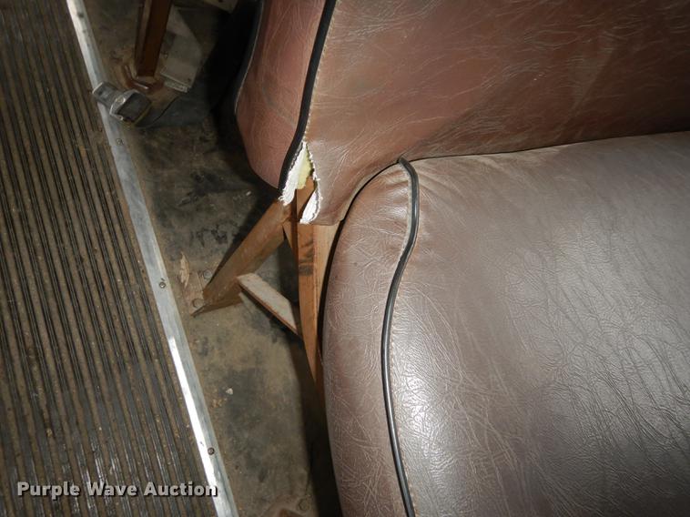 image for item J5510 1987 Chevrolet G30 school bus