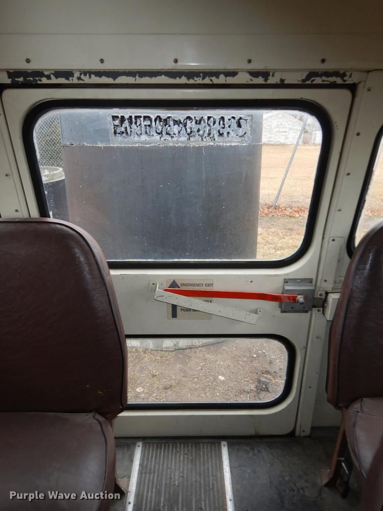 image for item J5510 1987 Chevrolet G30 school bus