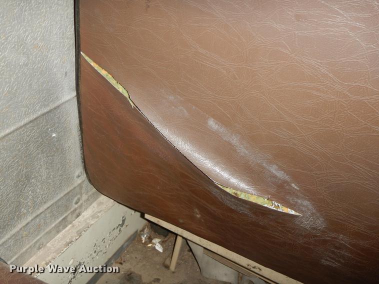 image for item J5510 1987 Chevrolet G30 school bus