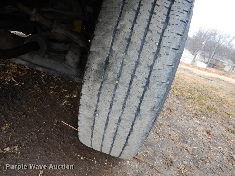 image for item J5510 1987 Chevrolet G30 school bus