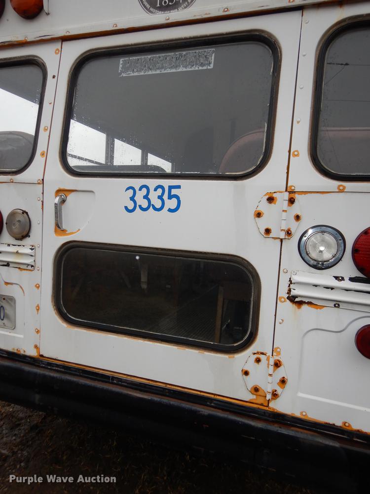 image for item J5510 1987 Chevrolet G30 school bus