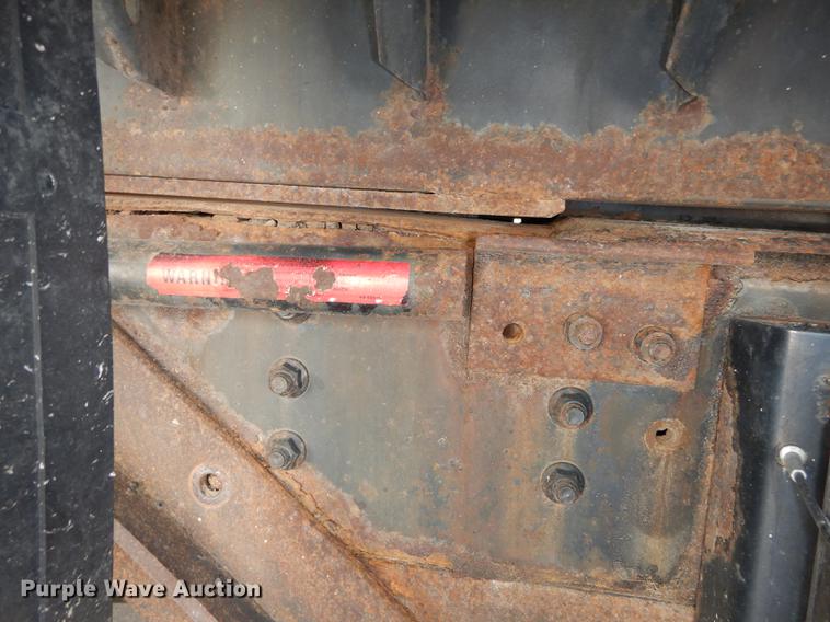 image for item J5532 2001 International 4900 dump truck