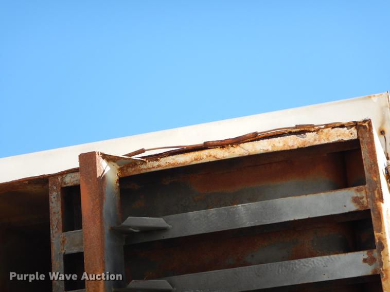 image for item J5532 2001 International 4900 dump truck