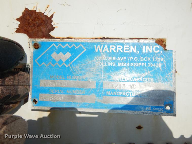 image for item J5532 2001 International 4900 dump truck