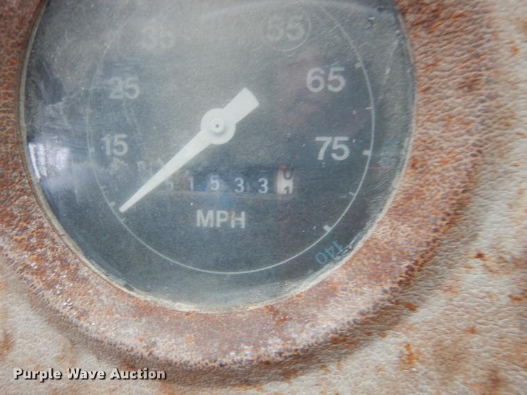 image for item J5533 1980 Ford 8000 truck cab and chassis