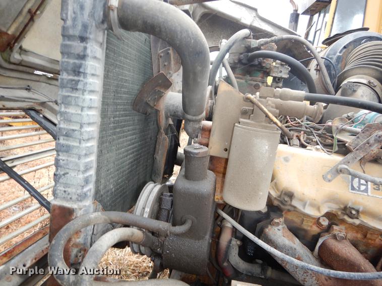 image for item J5533 1980 Ford 8000 truck cab and chassis