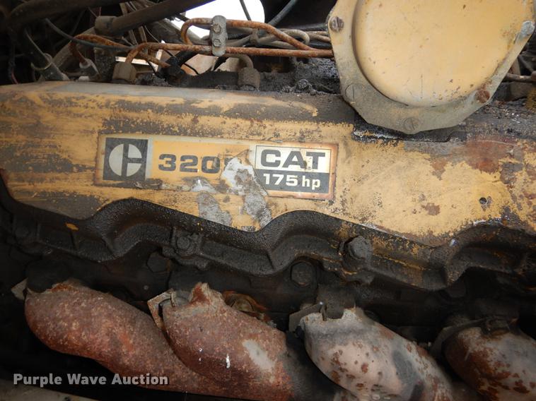 image for item J5533 1980 Ford 8000 truck cab and chassis