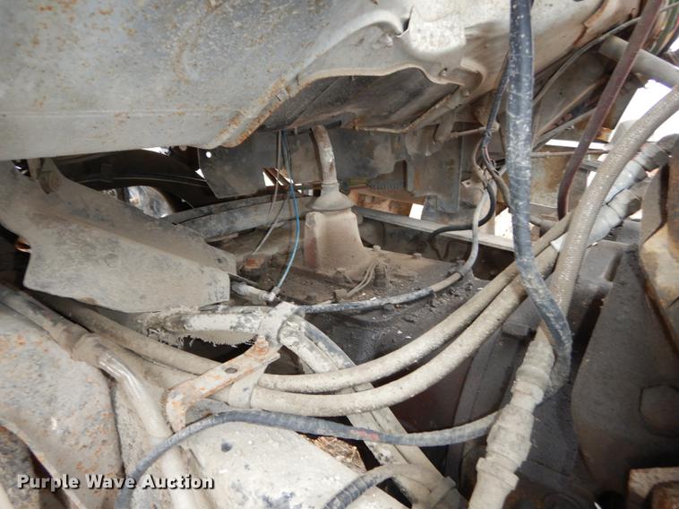 image for item J5533 1980 Ford 8000 truck cab and chassis