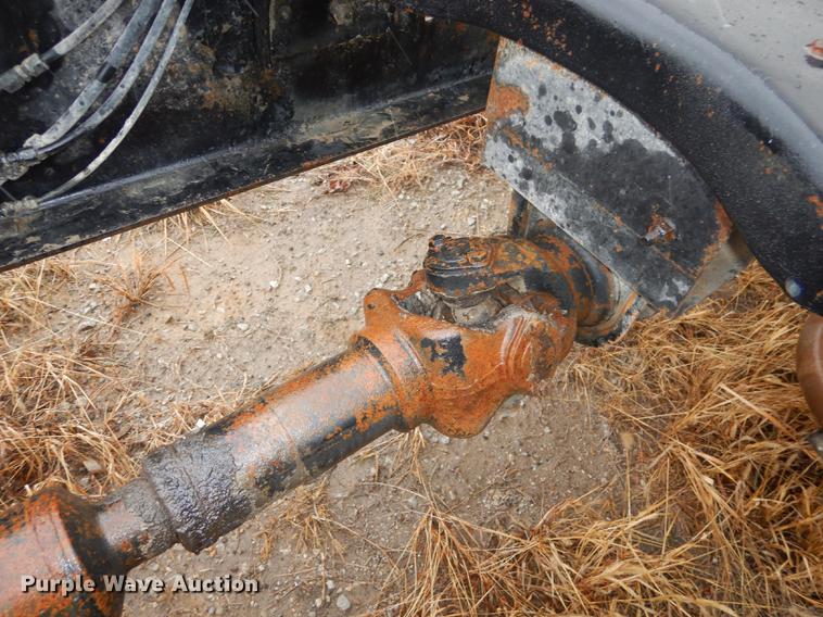 image for item J5533 1980 Ford 8000 truck cab and chassis