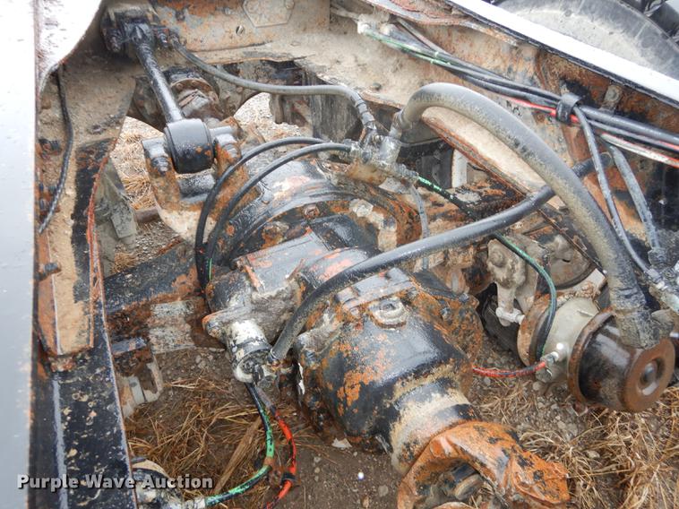 image for item J5533 1980 Ford 8000 truck cab and chassis