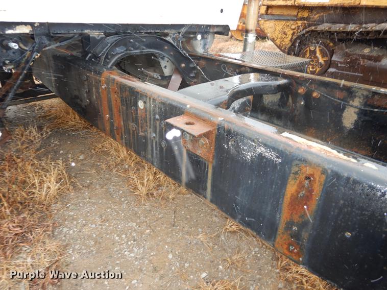 image for item J5533 1980 Ford 8000 truck cab and chassis