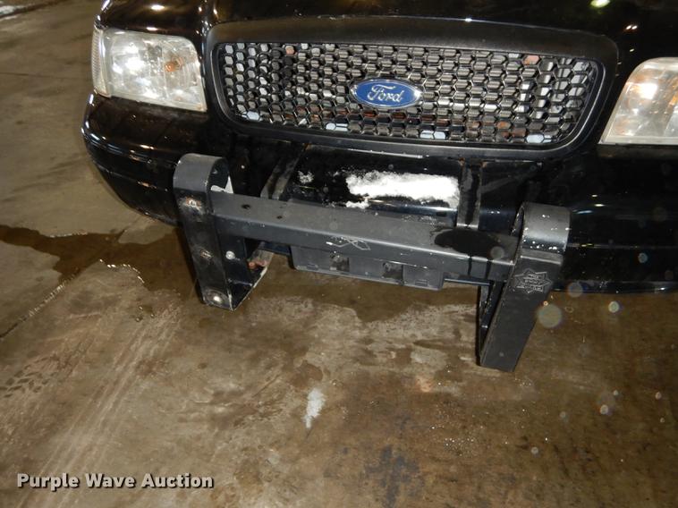 image for item J5534 2011 Ford Crown Victoria Police Interceptor