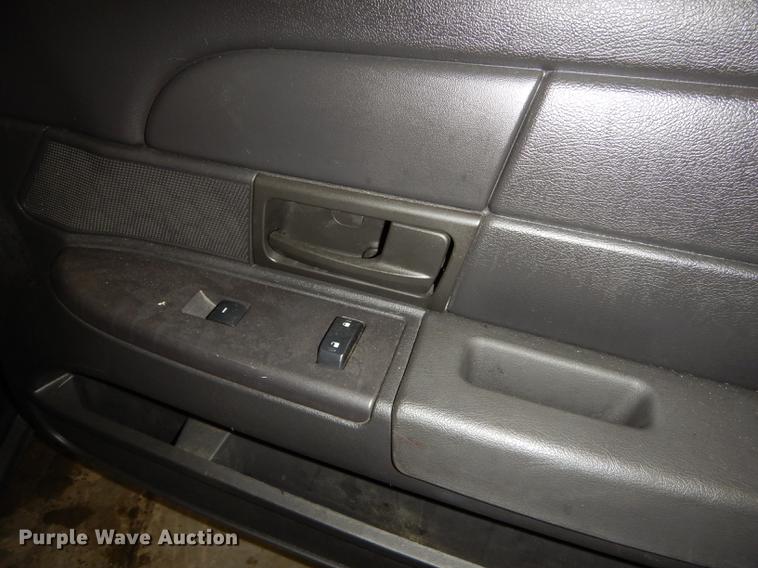 image for item J5534 2011 Ford Crown Victoria Police Interceptor