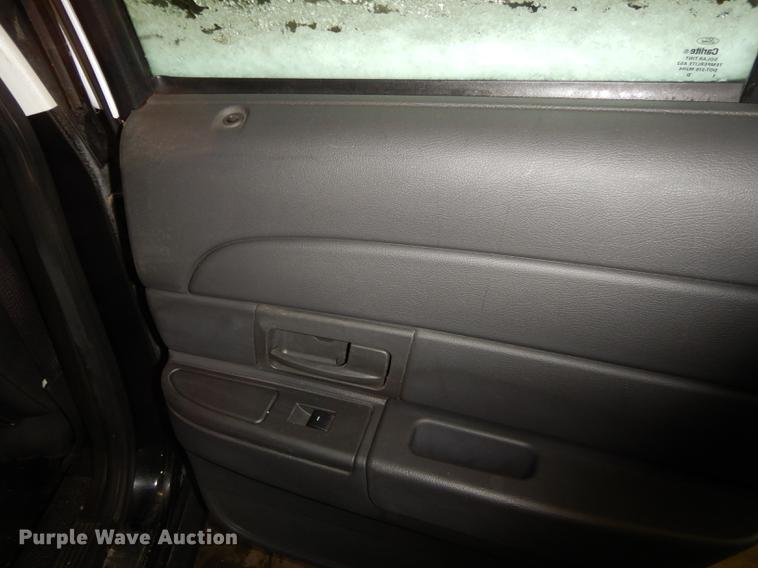 image for item J5534 2011 Ford Crown Victoria Police Interceptor