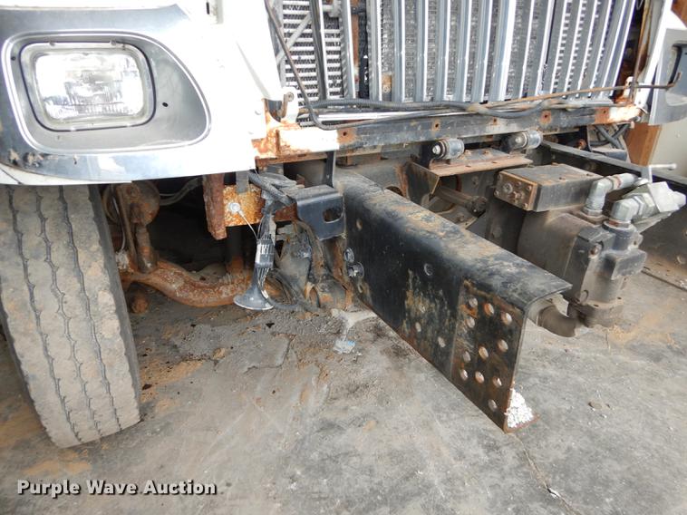 image for item J5539 2005 International 7300 dump truck