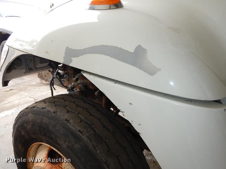 image for item J5539 2005 International 7300 dump truck