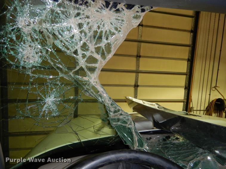 image for item J5539 2005 International 7300 dump truck