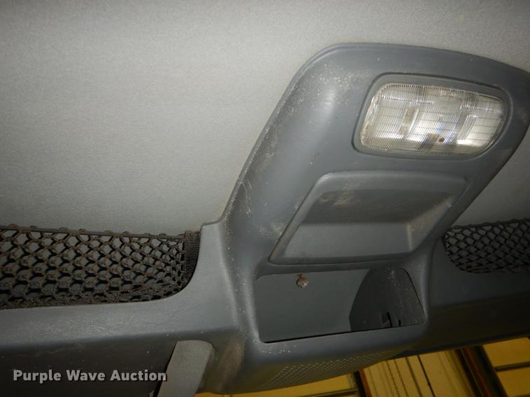 image for item J5539 2005 International 7300 dump truck