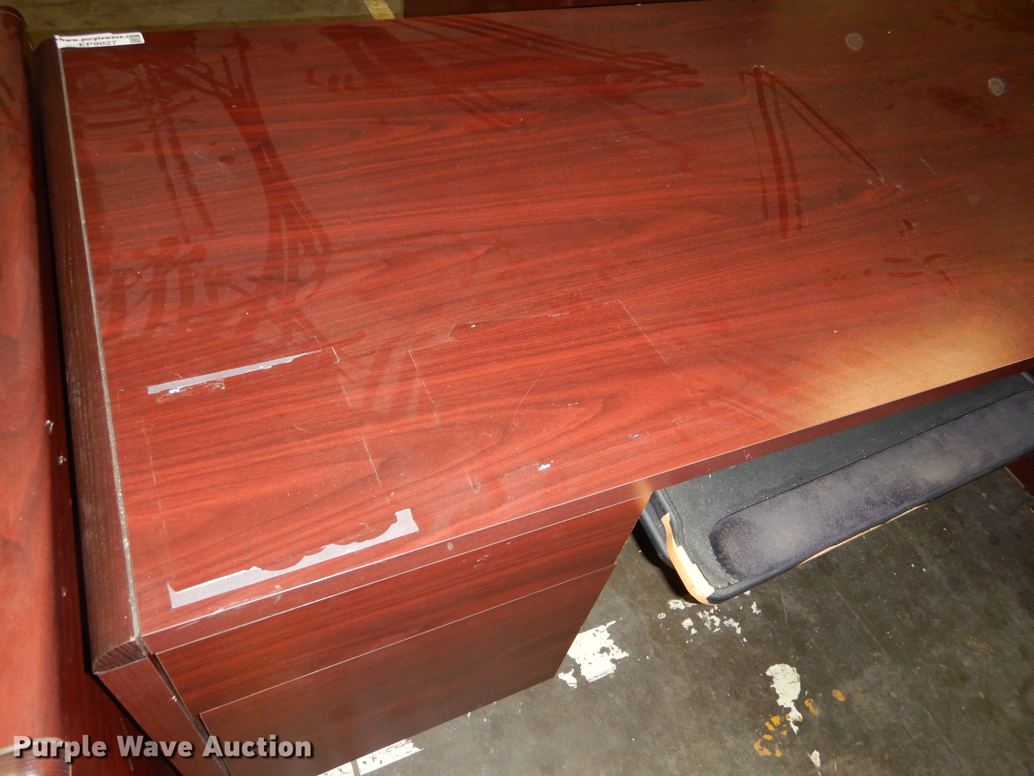 Furniture in Lawrence, KS Item EP9027 sold Purple Wave