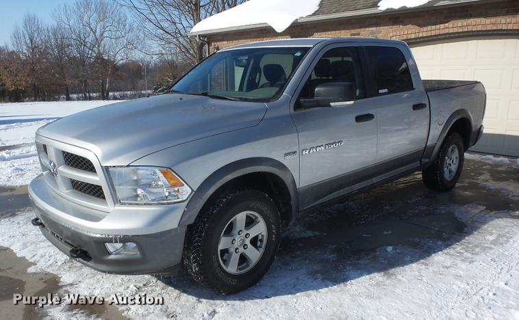image for item AY9628 2012 Dodge Ram 1500 Crew Cab pickup truck