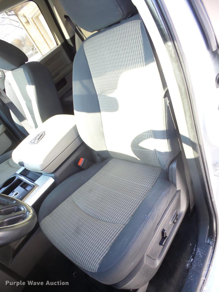 image for item AY9628 2012 Dodge Ram 1500 Crew Cab pickup truck