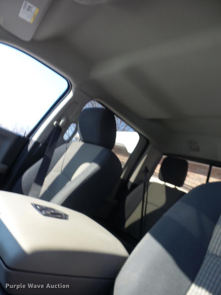 image for item AY9628 2012 Dodge Ram 1500 Crew Cab pickup truck