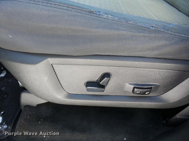 image for item AY9628 2012 Dodge Ram 1500 Crew Cab pickup truck