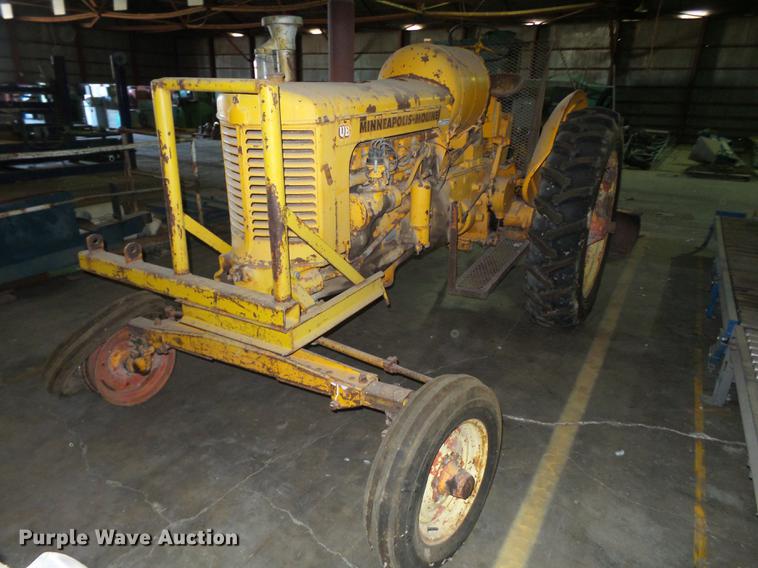 image for item BJ9958 Minneapolis Moline 283B tractor