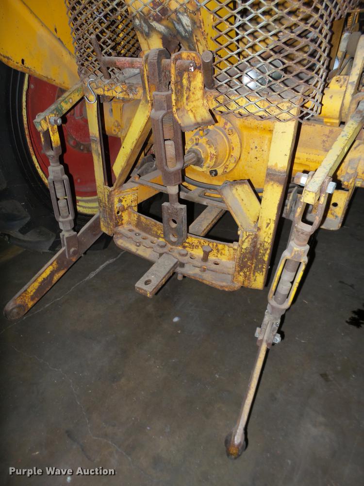 image for item BJ9958 Minneapolis Moline 283B tractor