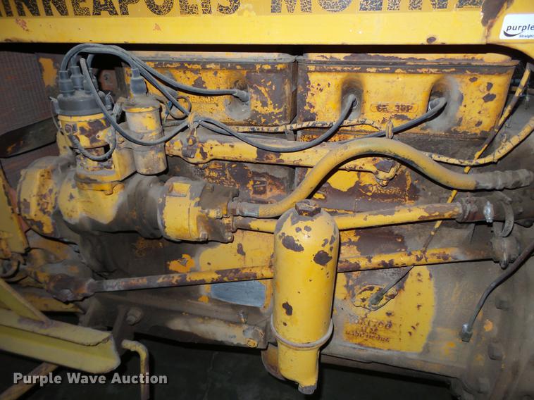image for item BJ9958 Minneapolis Moline 283B tractor