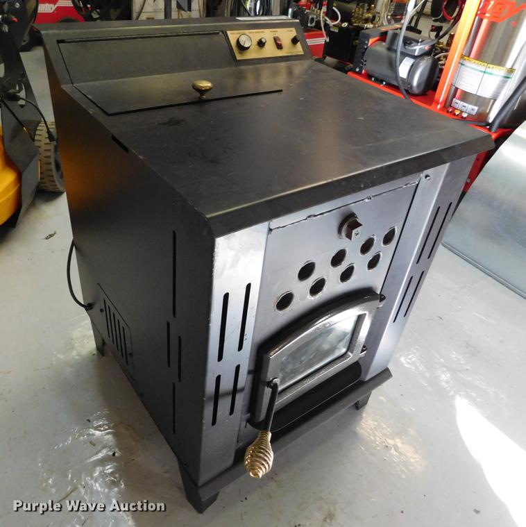 Gulutzen Grain Comfort corn stove in Dodge City, KS Item BU9612 sold
