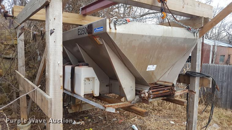 image for item DA6577 Hi-way E2500 stainless steel spreader