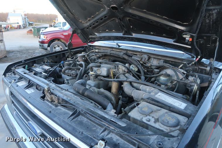 image for item DA8520 1989 Ford F250 XLT pickup truck