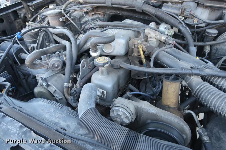 image for item DA8520 1989 Ford F250 XLT pickup truck