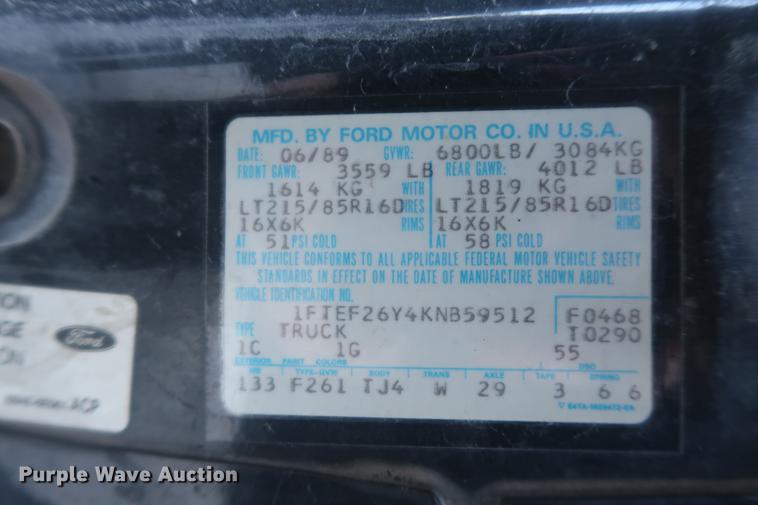 image for item DA8520 1989 Ford F250 XLT pickup truck